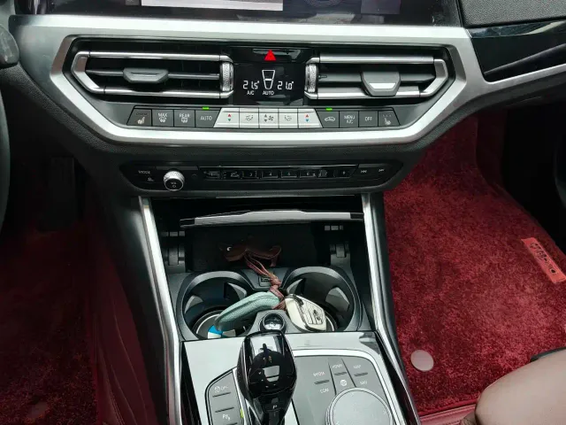 BMW 3 Series — Фото автомобиля 11