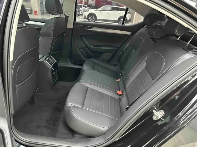 Skoda Superb — Фото автомобиля 19