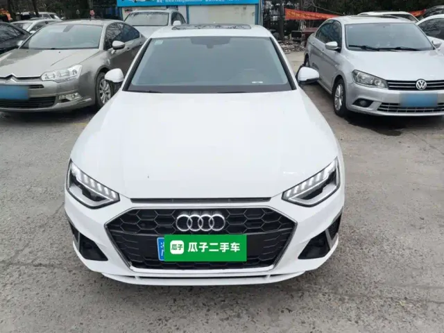 Audi A4L — Фото автомобиля 2