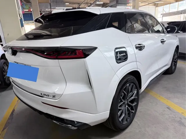 Changan UNI-Z — Фото автомобиля 17