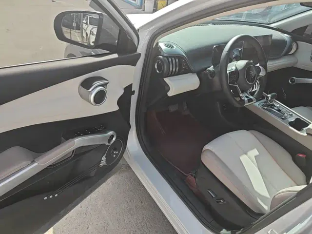 BYD Yuan PLUS — Фото автомобиля 15