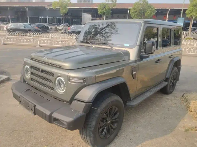Фотография автомобиля — 212 T01