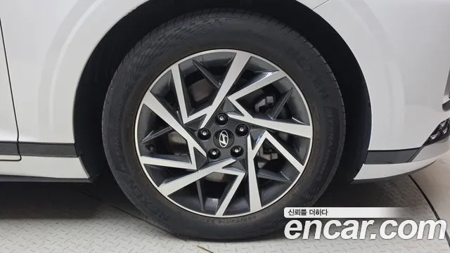 Hyundai Grandeur GN7 — Фото автомобиля 6