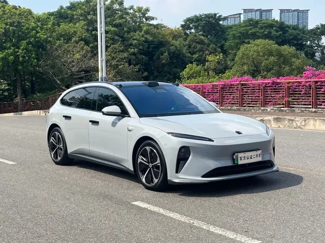 Nio ET5 Touring — Фото автомобиля 3