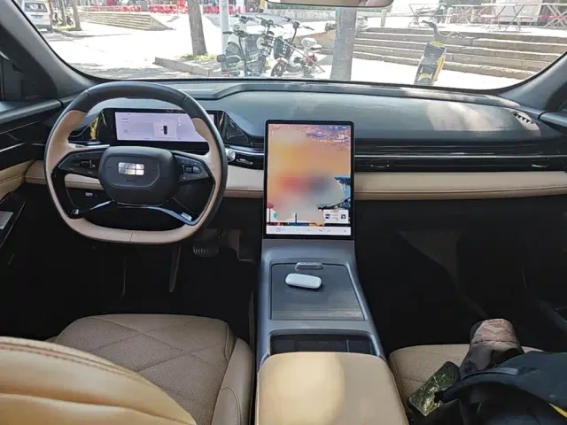 Geely Galaxy L6 — Фото автомобиля 9