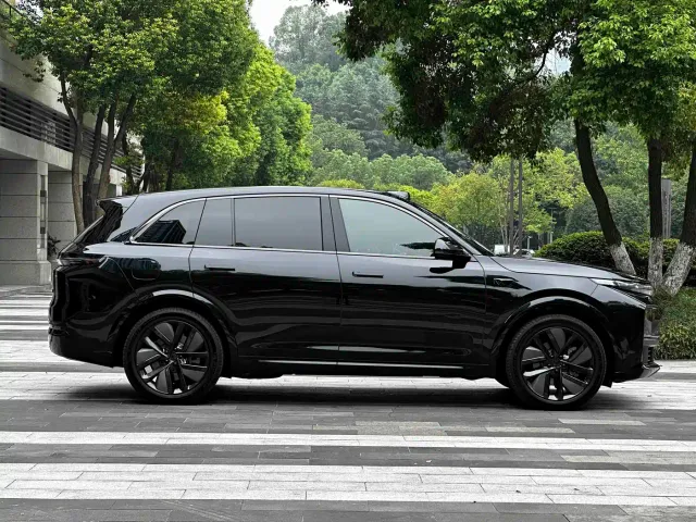 Li Auto L7 — Фото автомобиля 5