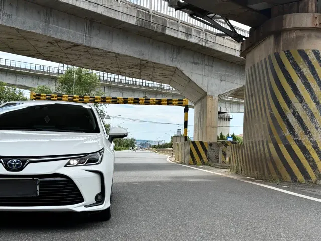 Toyota Corolla — Фото автомобиля 5