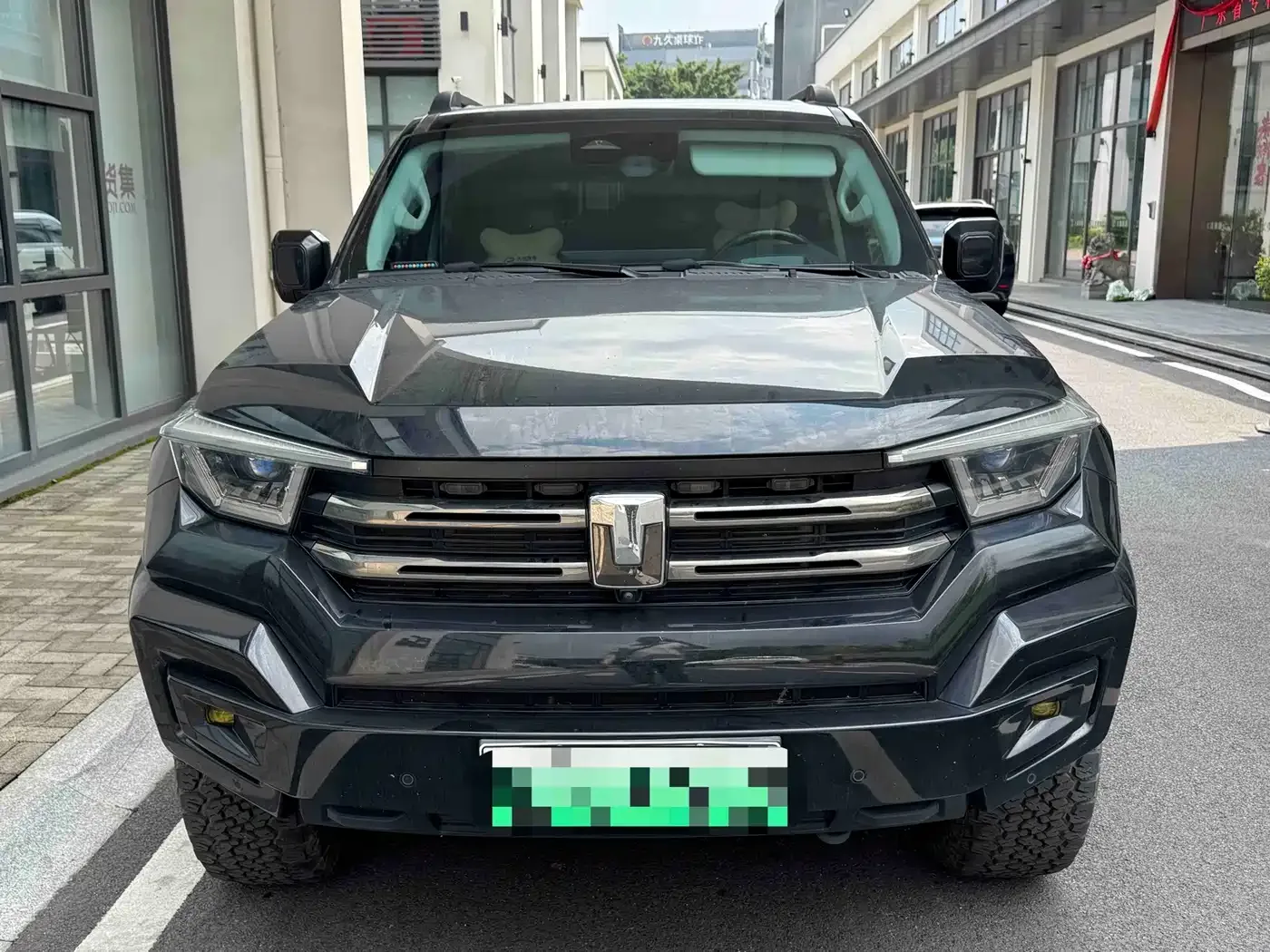 Tank Tank 400 New Energy 2024 Hi4-T Off-Road Edition — Фото автомобиля 2