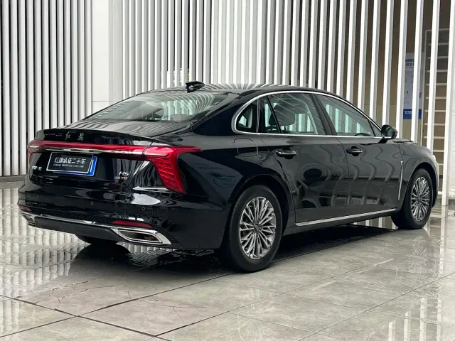 Hongqi H5 — Фото автомобиля 9