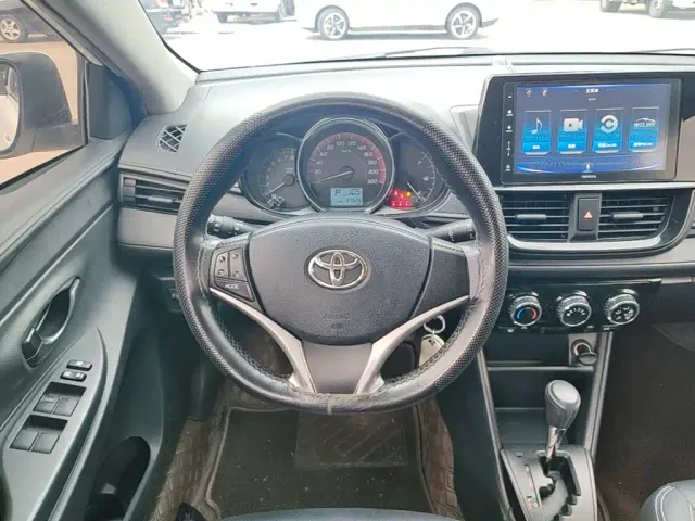 Toyota Vios FS — Фото автомобиля 4