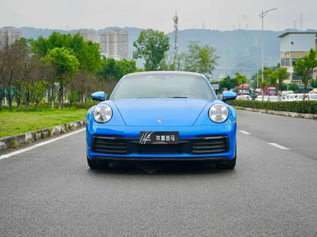Porsche 911 — Фото автомобиля 2