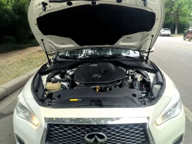 Infiniti Q50L — Фото автомобиля 19