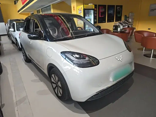 Wuling Bingo — Фото автомобиля 3