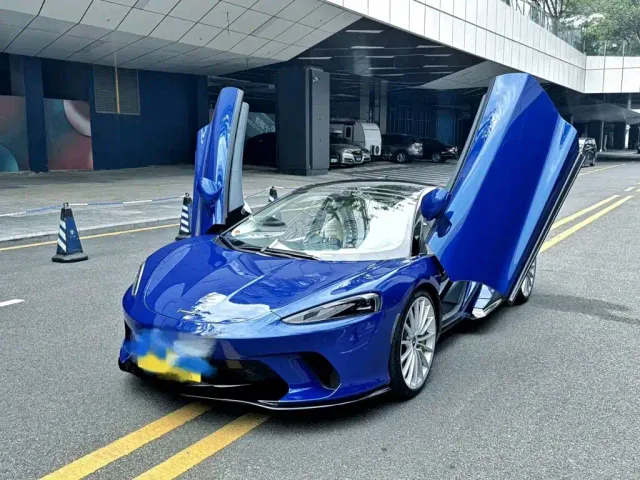 Фотография автомобиля — McLaren GT