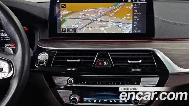 BMW 5-Series — Фото автомобиля 14