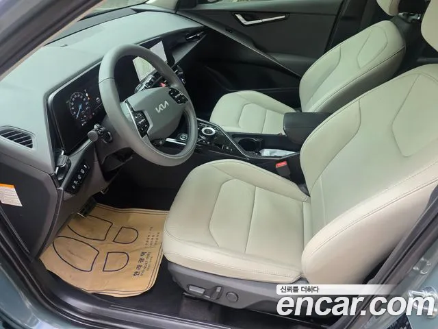 Kia Niro The All New Niro Signature — Фото автомобиля 16