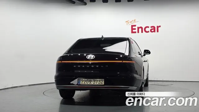 Hyundai Grandeur GN7 — Фото автомобиля 4