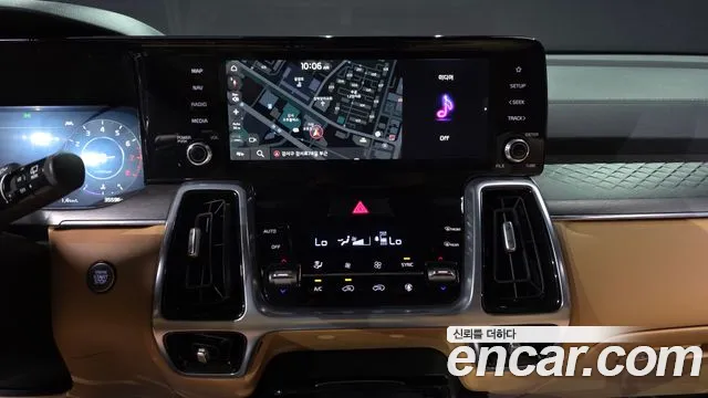 Kia Sorento Sorento 4-е поколение Бензин 2.5T 2WD — Фото автомобиля 11