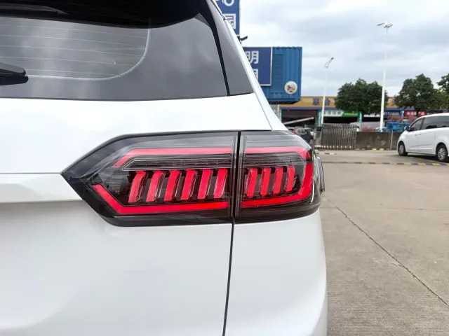 Chery Tiggo 8 PLUS — Фото автомобиля 14