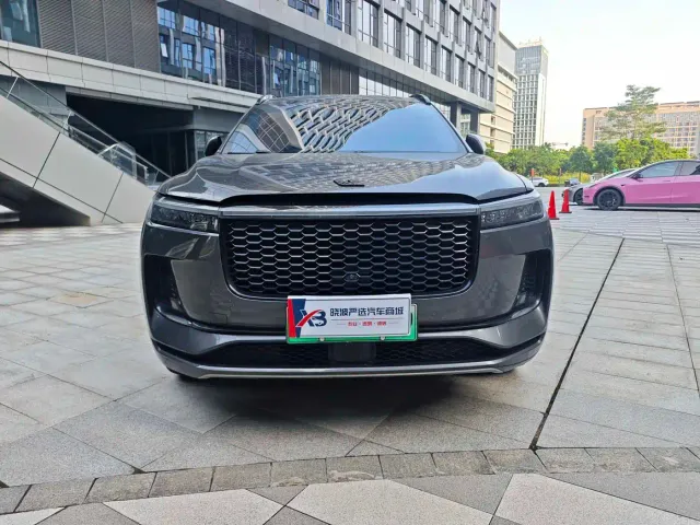 Li Auto ONE — Фото автомобиля 2