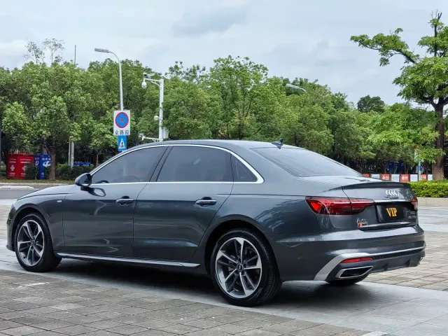 Audi A4L — Фото автомобиля 7