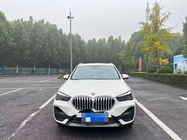 BMW X1 — Фото автомобиля 2