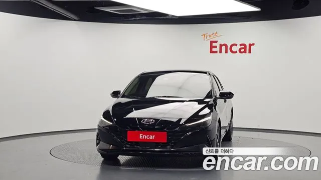 Hyundai Avante — Фото автомобиля 3