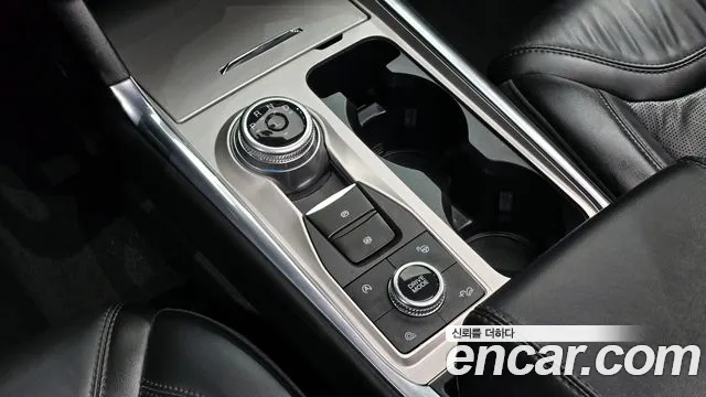 Ford Explorer Explorer 6 поколение 3.0 Platinum 4WD — Фото автомобиля 9