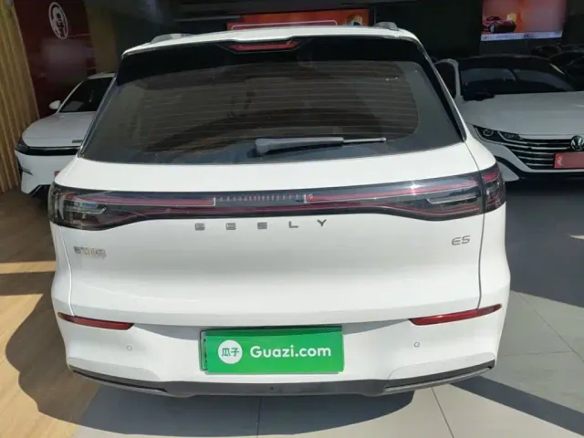 Geely Galaxy E5 — Фото автомобиля 5