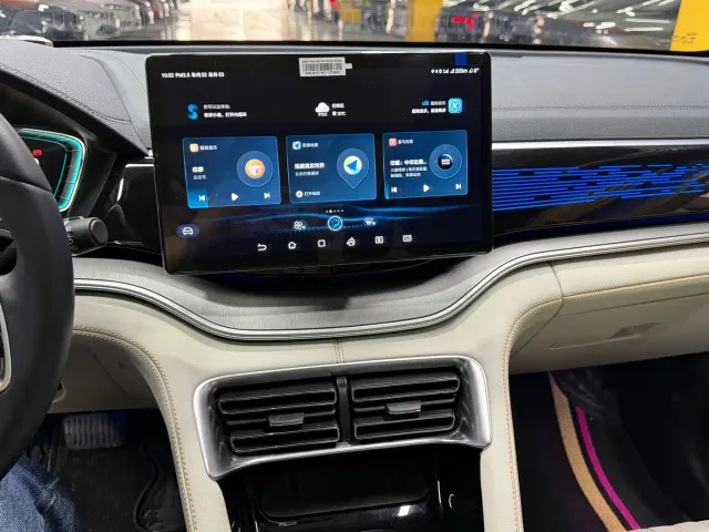 BYD Song PLUS PHEV 2021 EV Flagship — Фото автомобиля 19