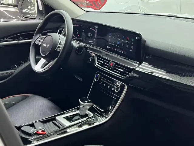 Kia Seltos — Фото автомобиля 21