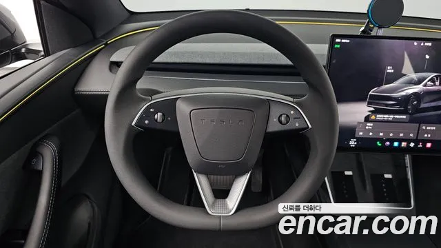 Tesla Model Y — Фото автомобиля 19