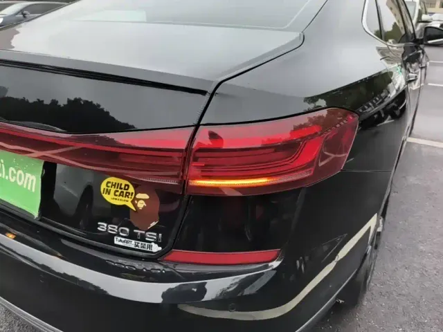 Volkswagen Passat — Фото автомобиля 7