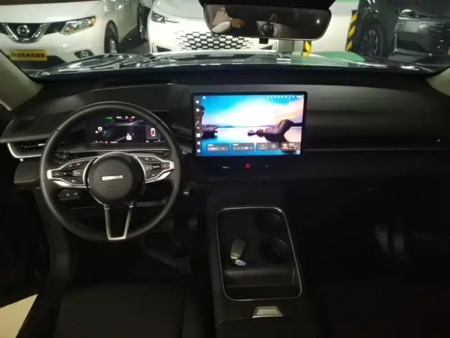 Haval H6 — Фото автомобиля 9