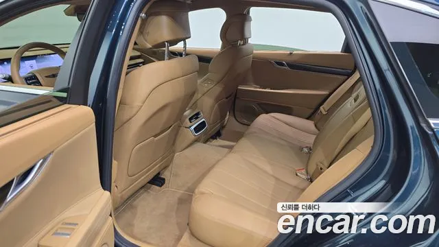 Genesis G80 Бензин 2.5 турбо 2WD — Фото автомобиля 25
