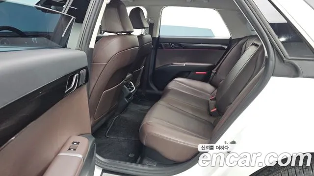 Hyundai Grandeur GN7 — Фото автомобиля 18