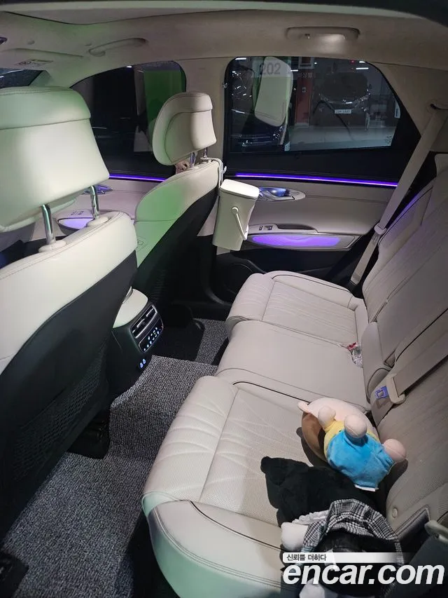 Genesis GV70 — Фото автомобиля 4