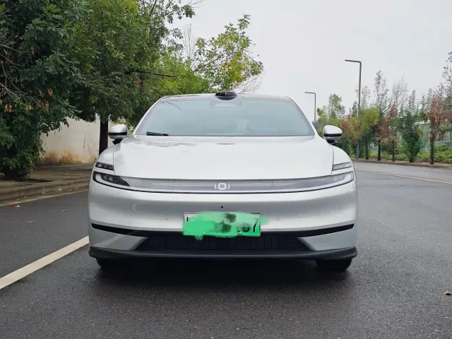 Changan Qiyuan A06 — Фото автомобиля 2