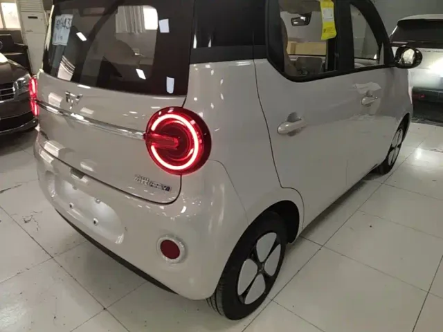 Wuling Hongguang Mini EV — Фото автомобиля 23