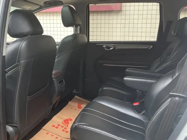 GAC Trumpchi M6 — Фото автомобиля 5