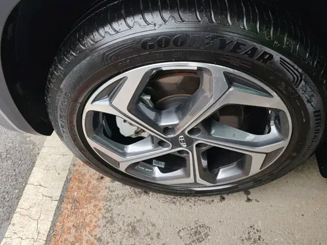 Geely Xingyue L — Фото автомобиля 22