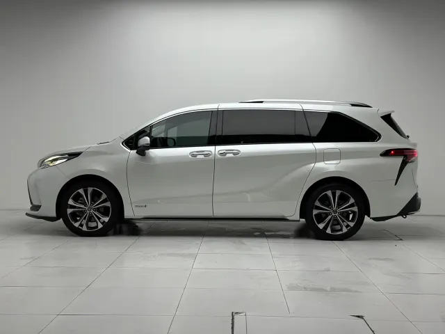 Toyota Granvia — Фото автомобиля 24