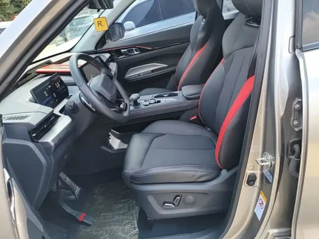 Changan Z6 — Фото автомобиля 14