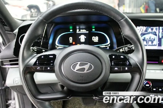 Hyundai Avante CN7 — Фото автомобиля 12
