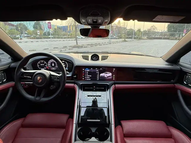 Porsche Panamera — Фото автомобиля 11