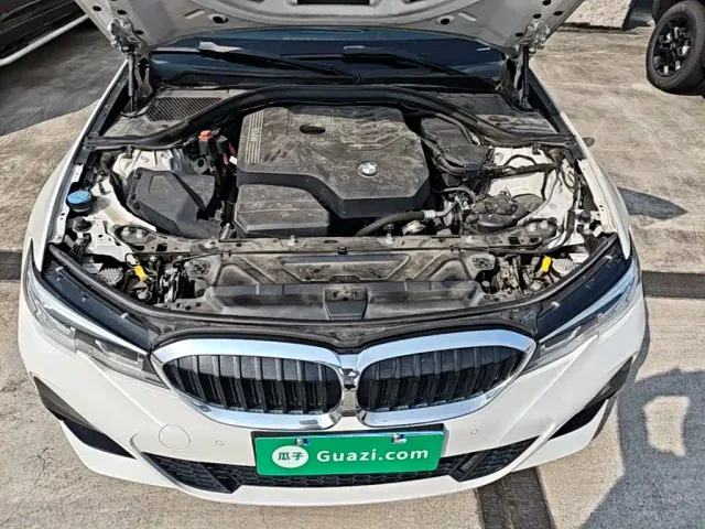 BMW 3 Series — Фото автомобиля 24