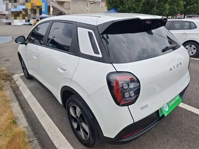 GAC Aion UT — Фото автомобиля 4