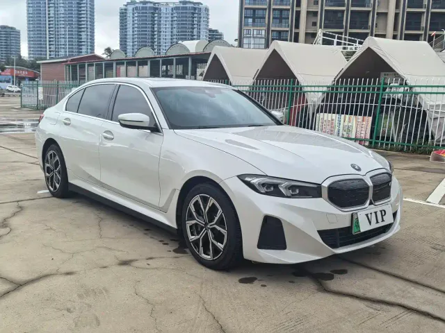 BMW i3 — Фото автомобиля 4