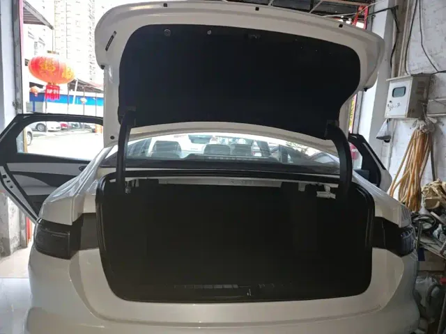 BYD Seal 05 DM-i — Фото автомобиля 18