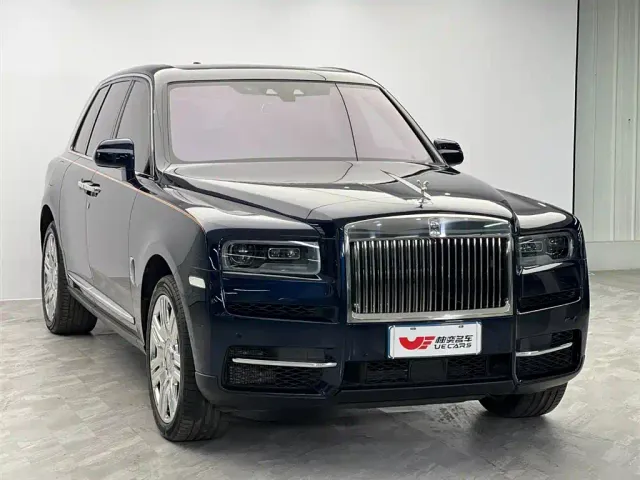 Rolls-Royce Cullinan — Фото автомобиля 3